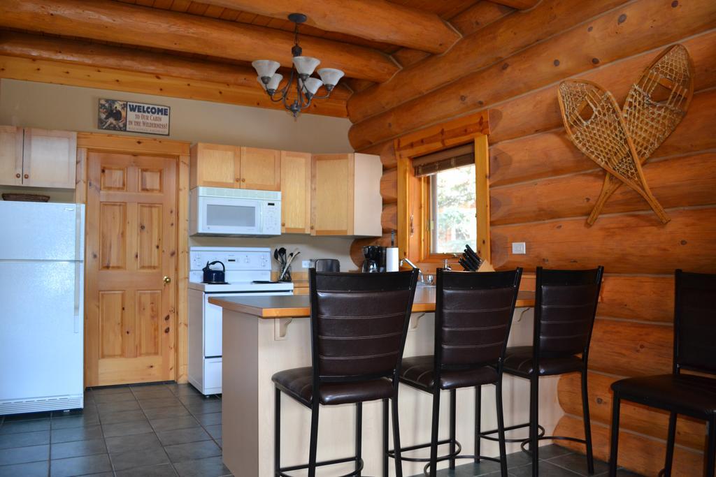 Yoho Chalets Villa โกลเดน ภายนอก รูปภาพ